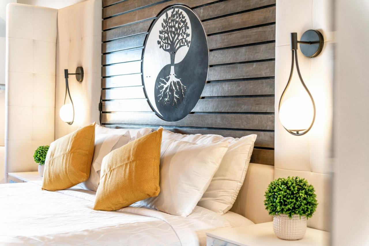 Aspire Inn Studios & Spas Bellflower Extérieur photo