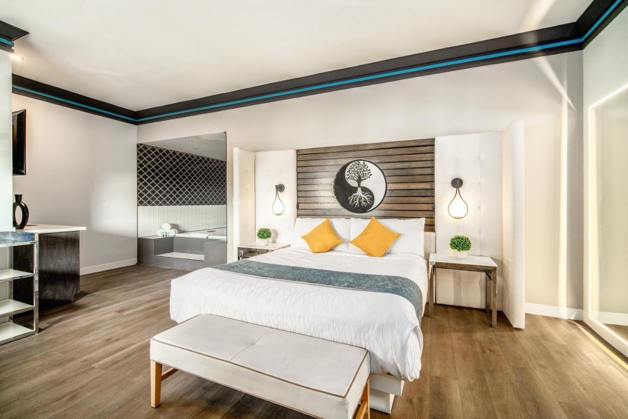 Aspire Inn Studios & Spas Bellflower Extérieur photo