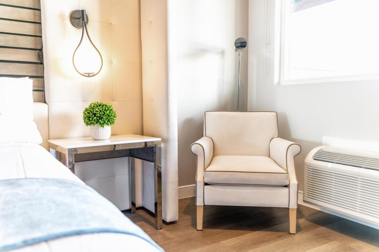 Aspire Inn Studios & Spas Bellflower Extérieur photo