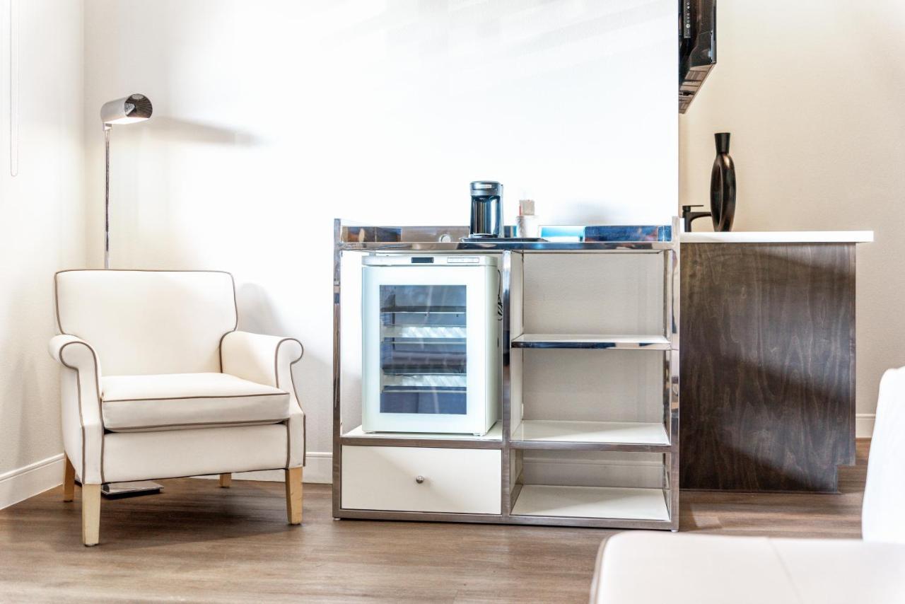Aspire Inn Studios & Spas Bellflower Extérieur photo