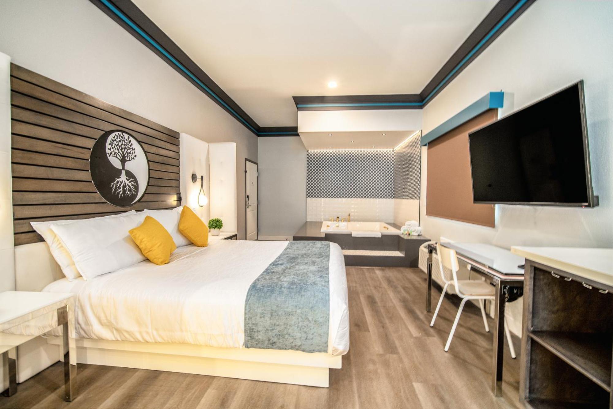 Aspire Inn Studios & Spas Bellflower Extérieur photo