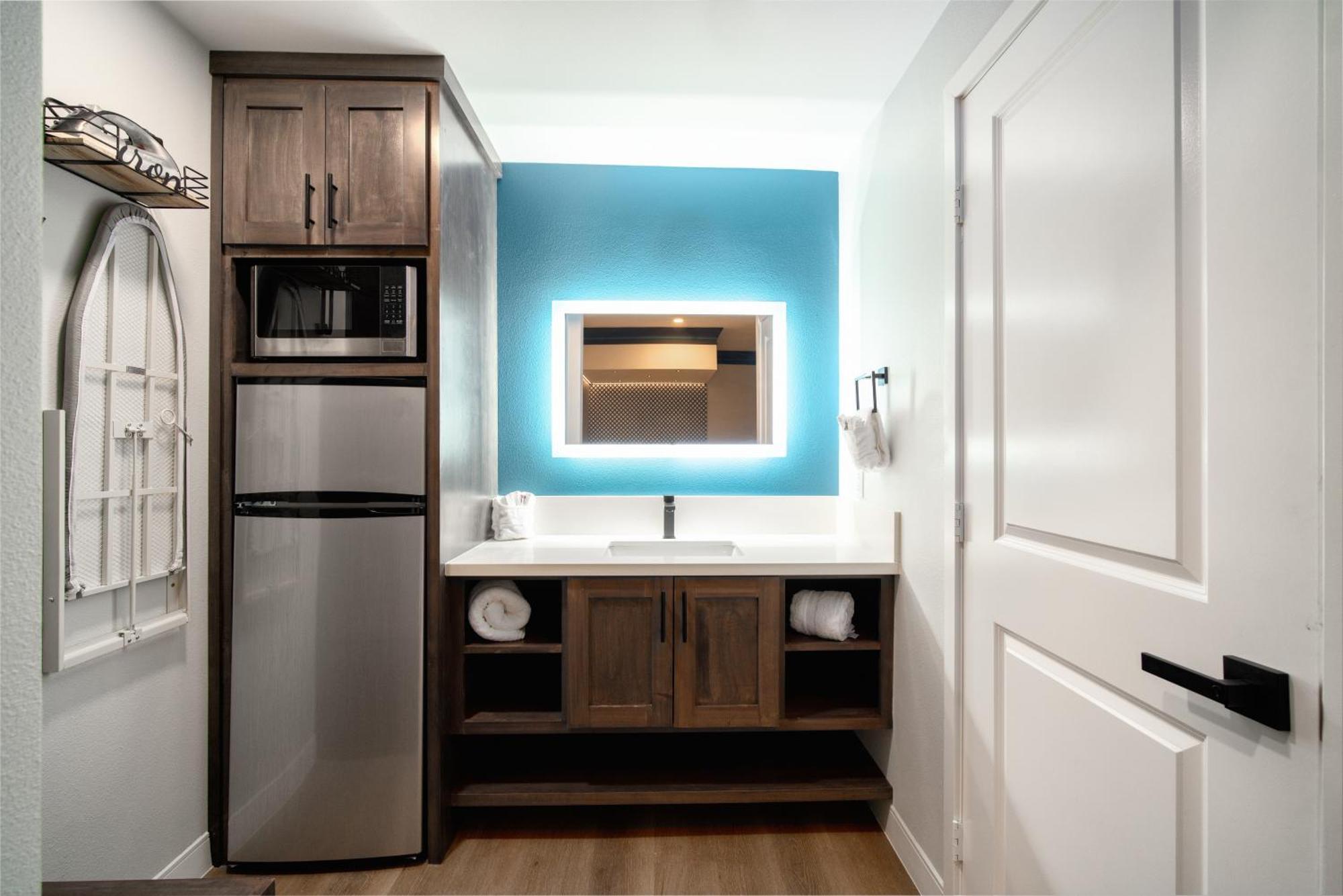 Aspire Inn Studios & Spas Bellflower Extérieur photo