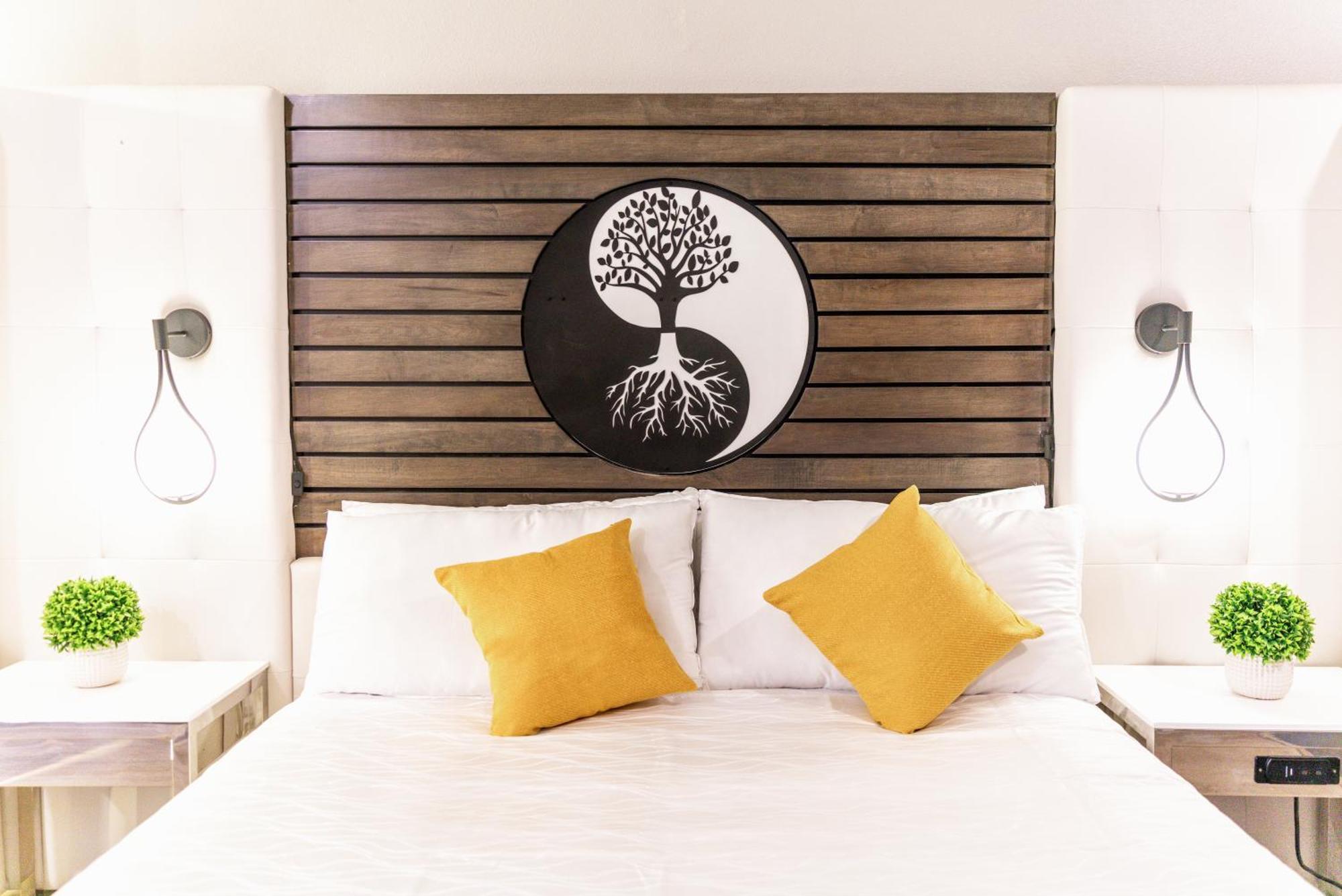 Aspire Inn Studios & Spas Bellflower Extérieur photo